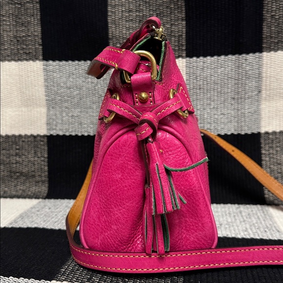 Dooney & Bourke great shape mini Florentine hot pink smooth pebbled leather bag - Picture 10 of 14